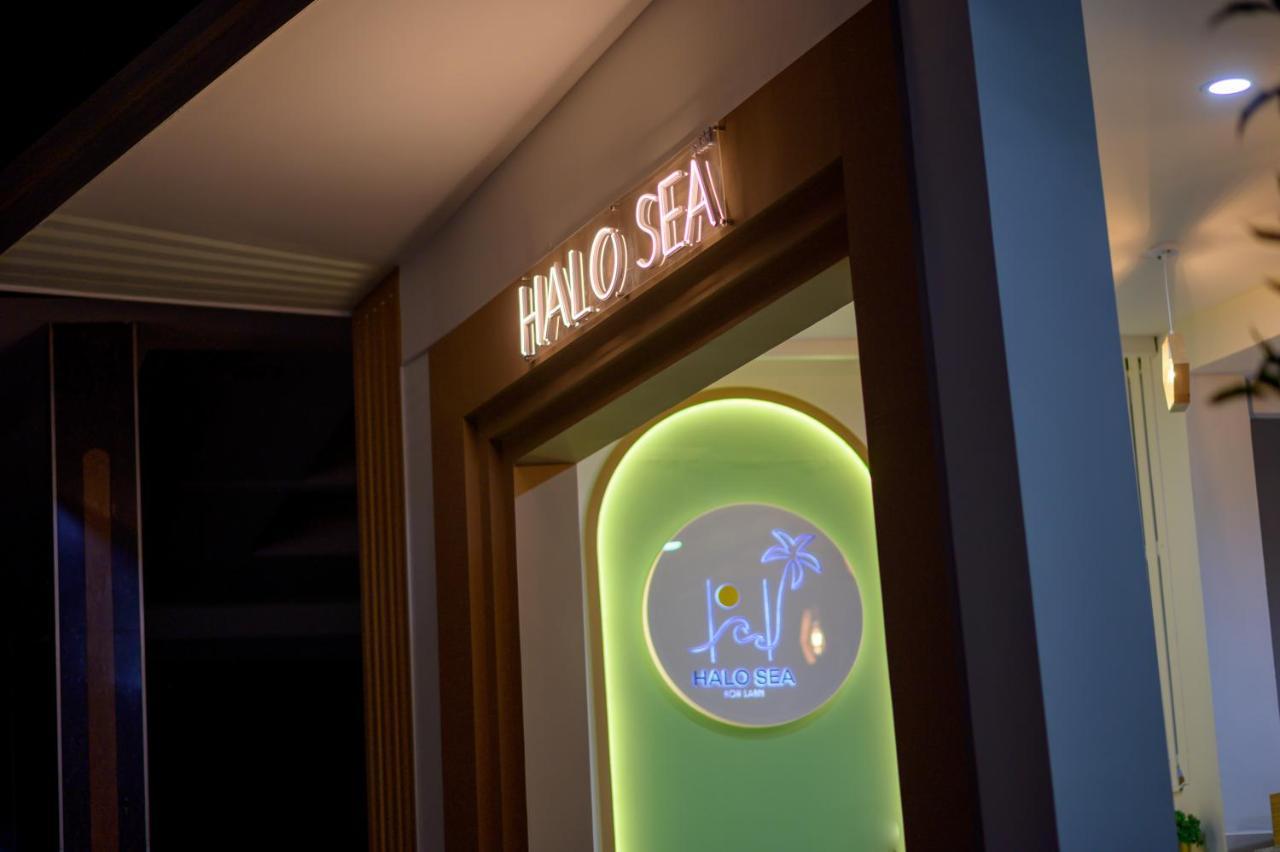 Halo Sea Koh Larn Hotel Pattaya Buitenkant foto